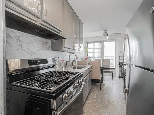 2483 West 16th Street image 12 of 25