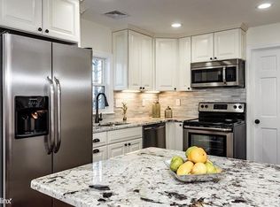 210 Green St #2A, Cambridge, MA 02139