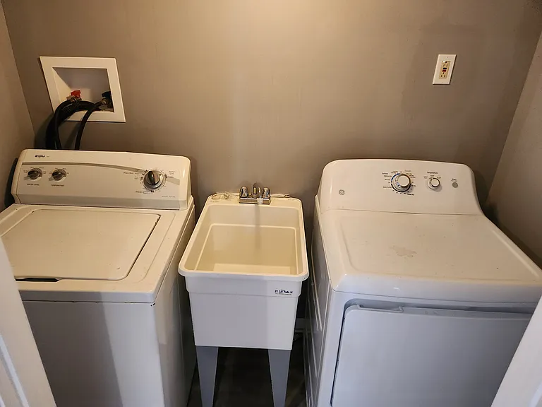 3939 Stokes Dr #1 — Photo 10