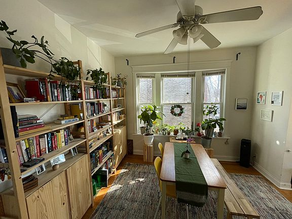 3rd image of 3849 N Marshfield Ave APT 2