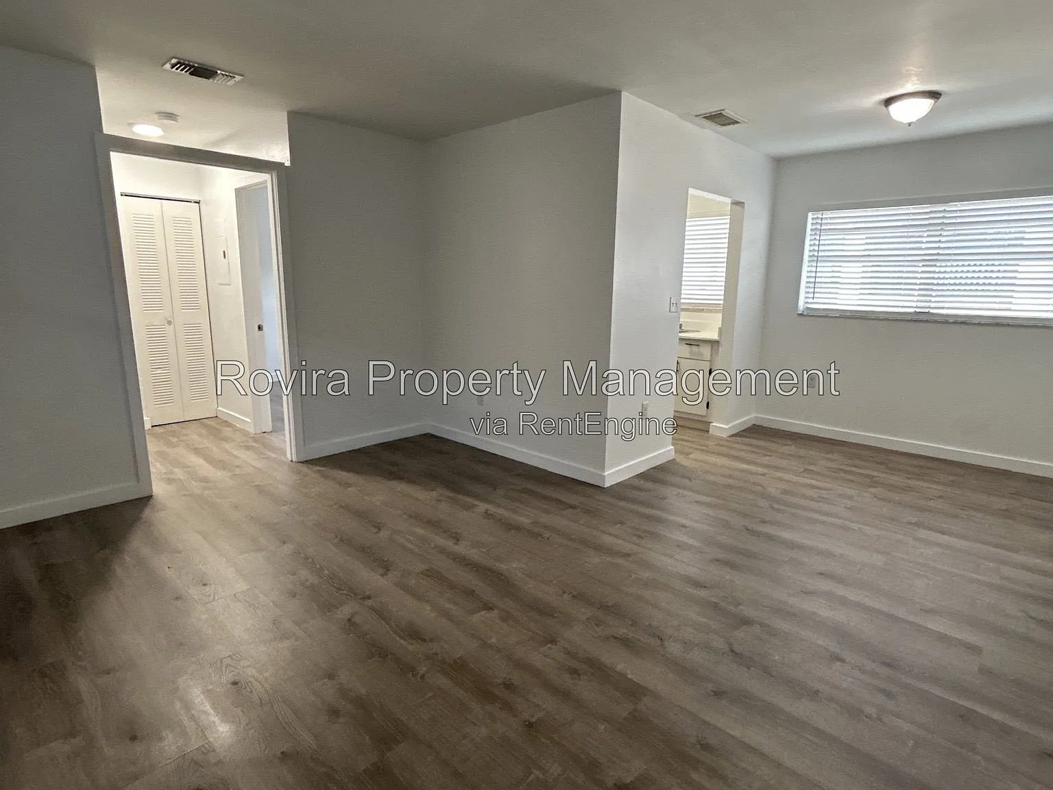 2 bed, 2.0 bath, 890 sqft, $2,000 — Photo 4