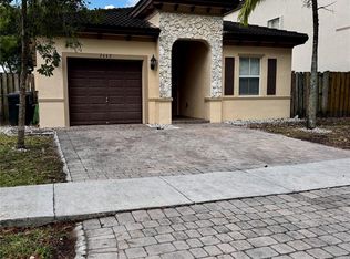 2442 NE 3rd Ct, Homestead, FL 33033