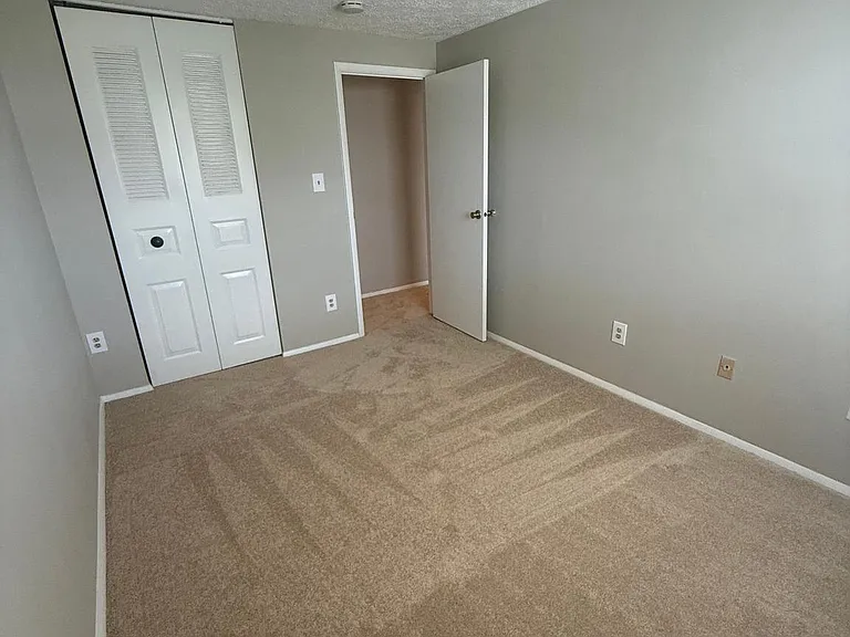 5752 Charstone Ct — Photo 27