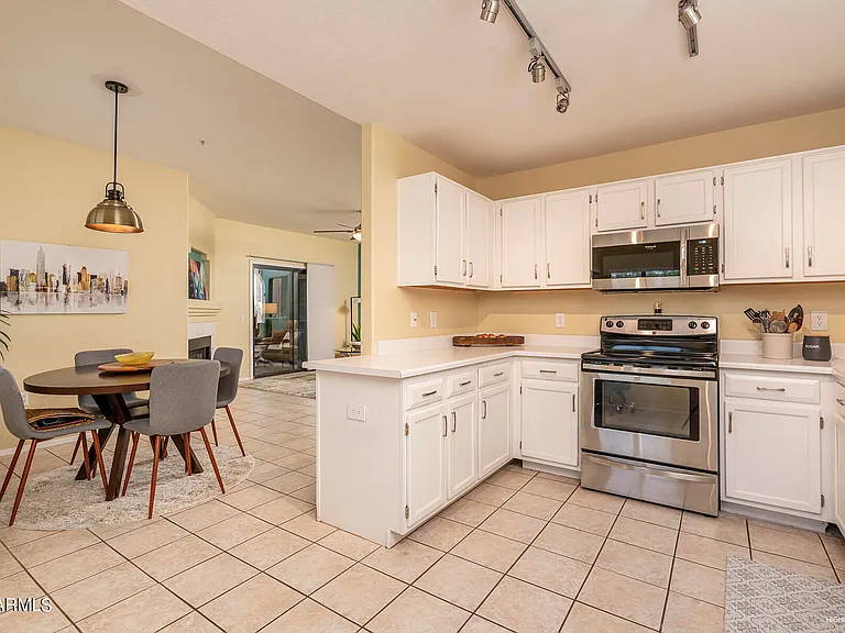 15050 N Thompson Peak Pkwy #1065 — Photo 6