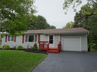 312 Blackmore Rd, Camillus, NY 13031