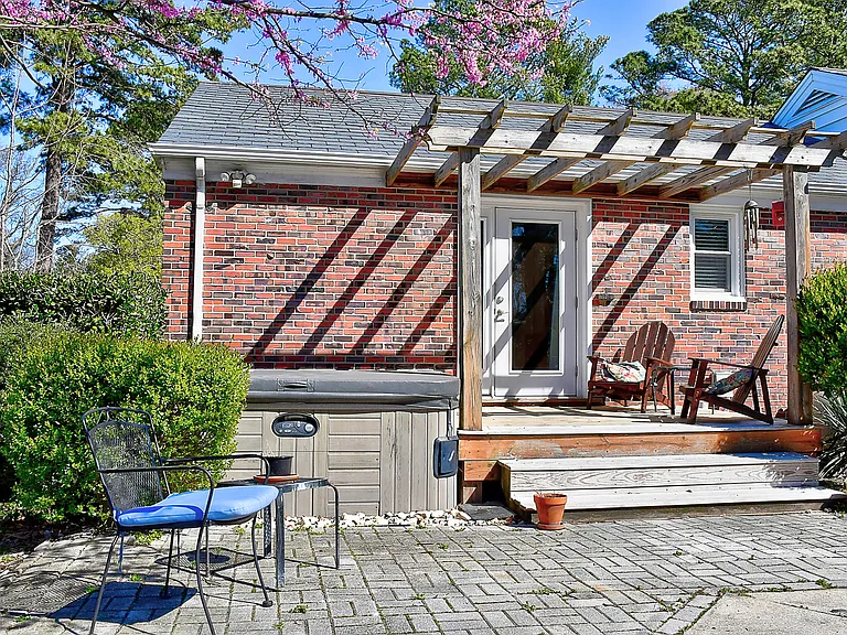6037 River Road Point — Photo 47