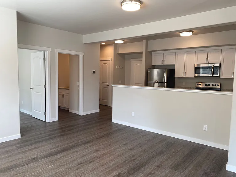 809 S Emerson St — Photo 2