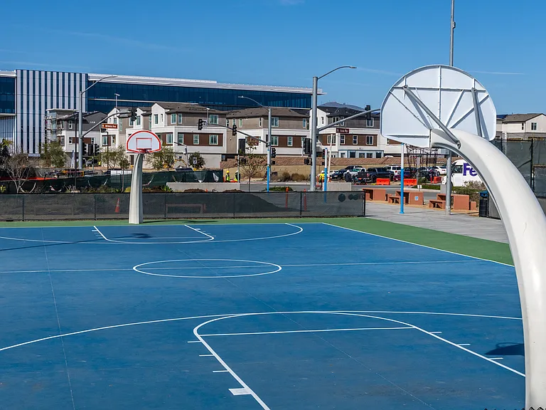 Axis at Millenia Townhomes — Photo 33