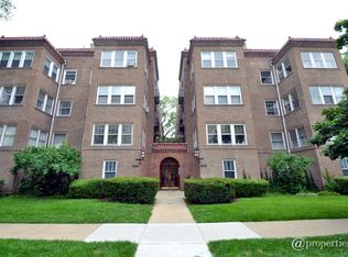 723 Emerson St APT 3E, Evanston, IL 60201