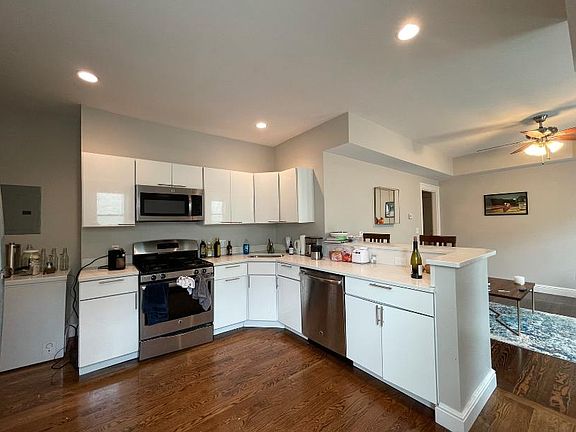 4th image of 167 Hampshire St #33
