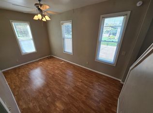 1901 17th St, Rock Island, IL 61201