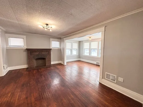 70 Houston St, Buffalo, NY 14220