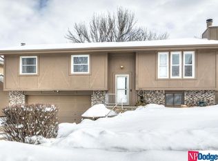 8733 Monroe St, Ralston, NE 68127