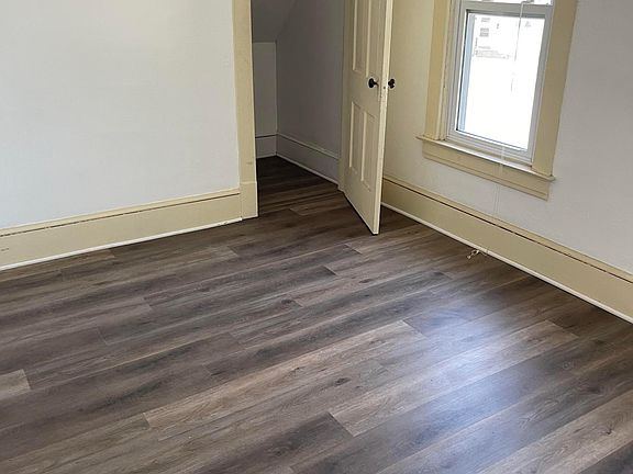 5th image of 575 Northwestern Ave