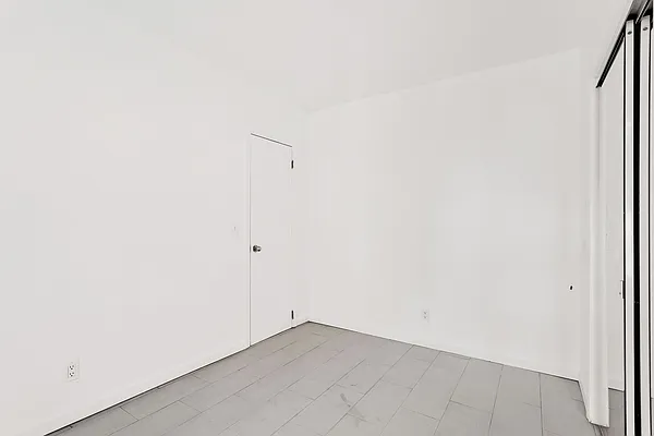 Sold by Bedford Realty USA Corp | media 11