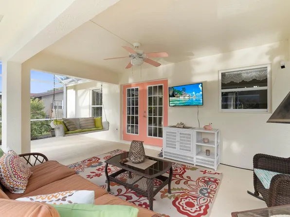 1707 SE Manth Lane, Port St Lucie, FL 34983