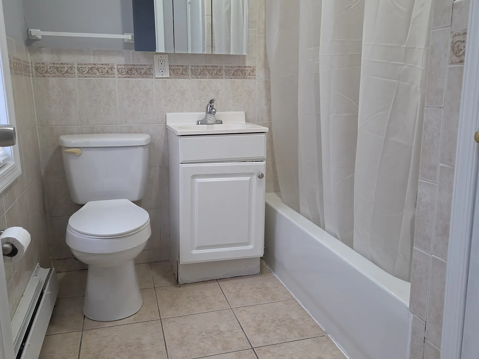 2 bed, $2,100 — Photo 4