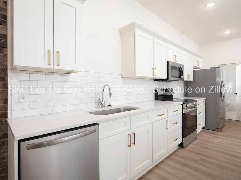 7 N Main St #7B — Photo 1