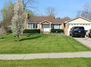 1540 Sanders Rd, Northbrook, IL 60062