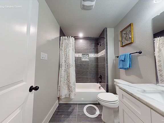 4th image of 4627 Spring Garden St #2