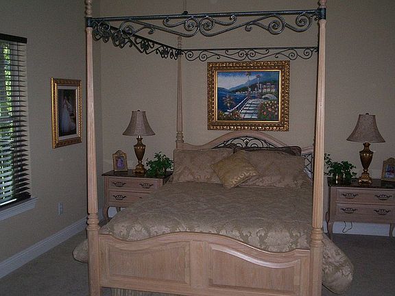 Upstairs bedroom