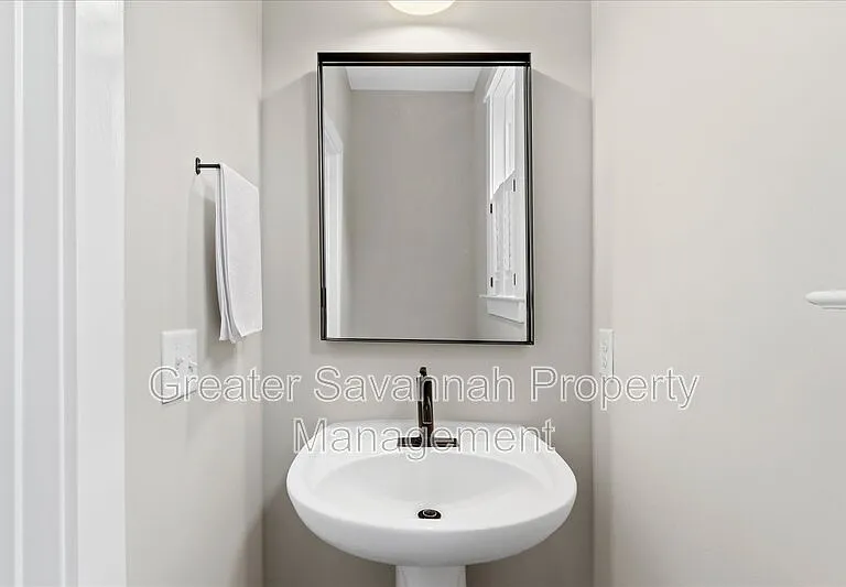 45 Grove Park Dr — Photo 12