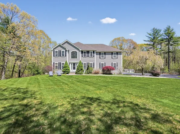 10 Essex St, Douglas, MA 01516