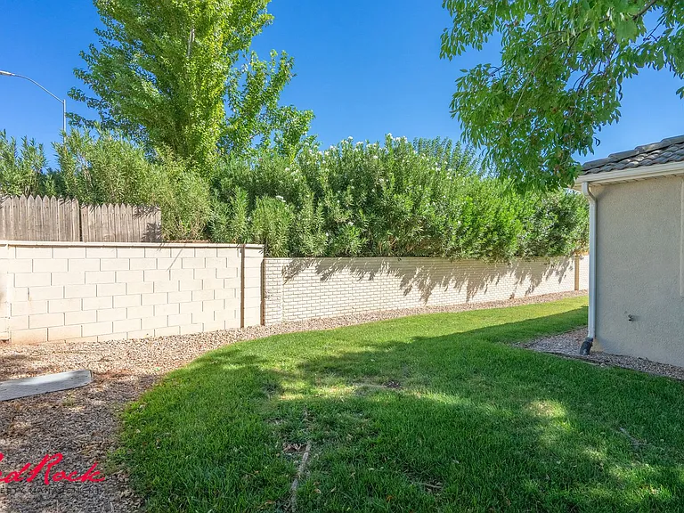441 E Sunland Dr #6 — Photo 52