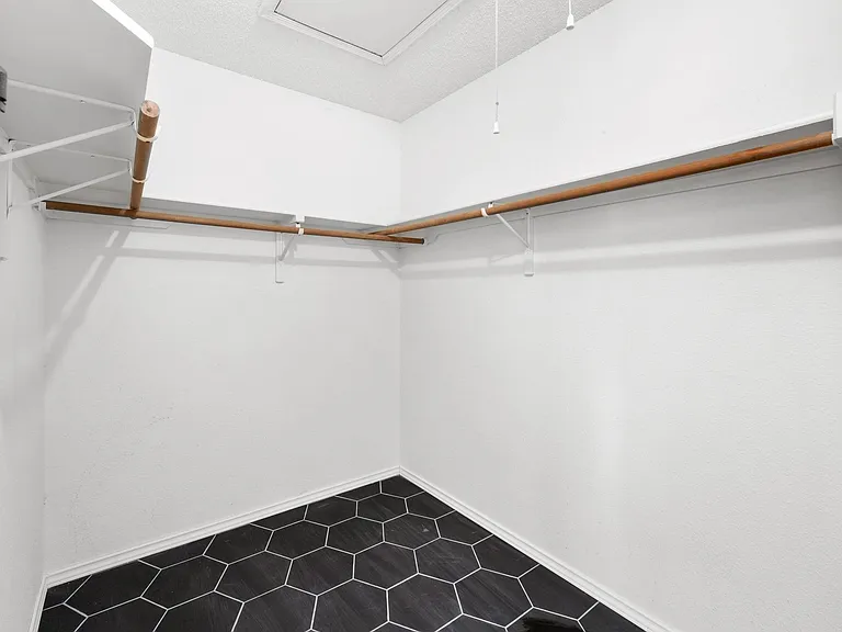 12701 Tantara Dr — Photo 23