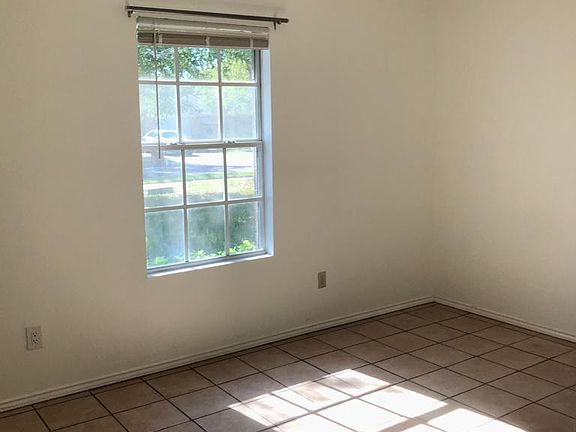 3rd image of 3407 San Esteban St