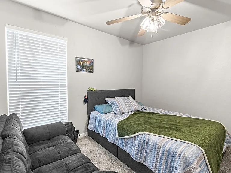 9407 Ratliff Ridge Ave — Photo 18