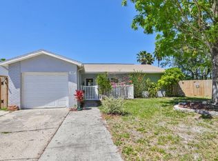 1025 Axlewood Cir, Brandon, FL 33511