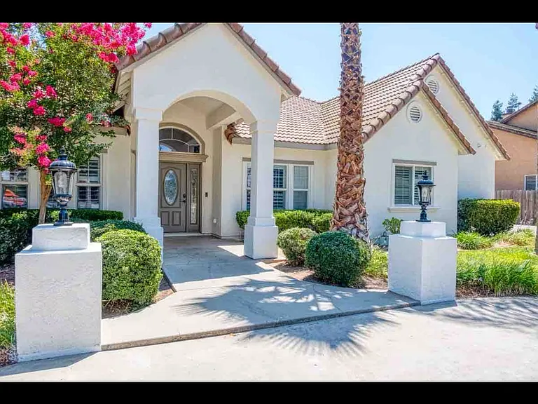 11386 Newport Rd — Photo 2