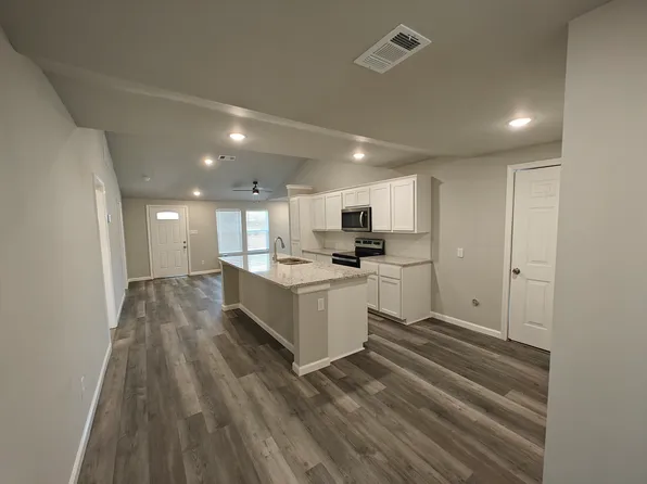 207 W College Ave #A, Princeton, TX 75407