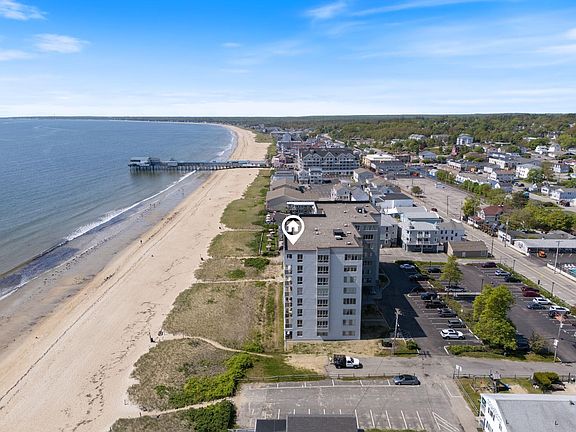3rd image of 31 E Grand Avenue #80