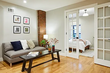 Rented by Venn NY Inc