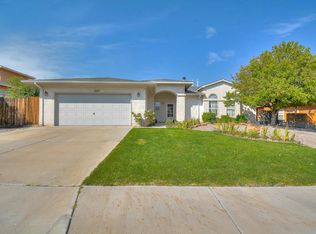 6857 Augusta Hills Dr NE, Rio Rancho, NM 87144