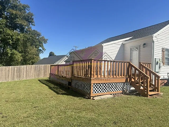 Charming 2BD/2BA House — Photo 3