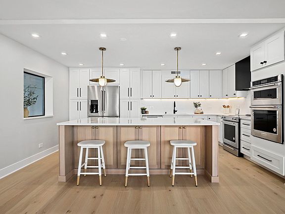 5th image of 1110 N Lake Shore Dr APT 26S