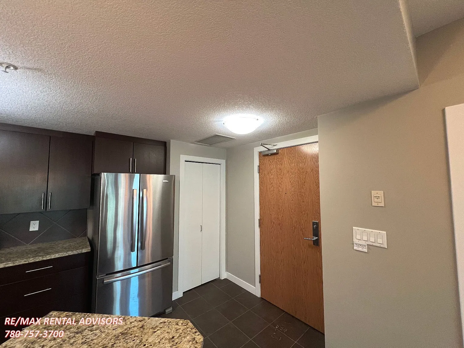 #807 10055 118 Street Northwest — Photo 3
