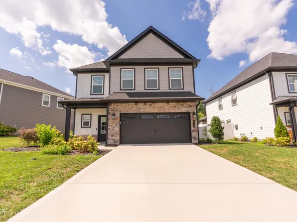 1722 Melton Meadows Dr, Maryville, TN 37803