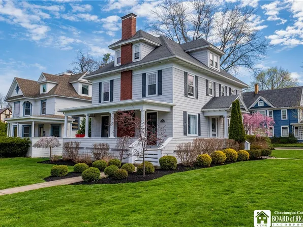 129 Central Ave, Fredonia, NY 14063