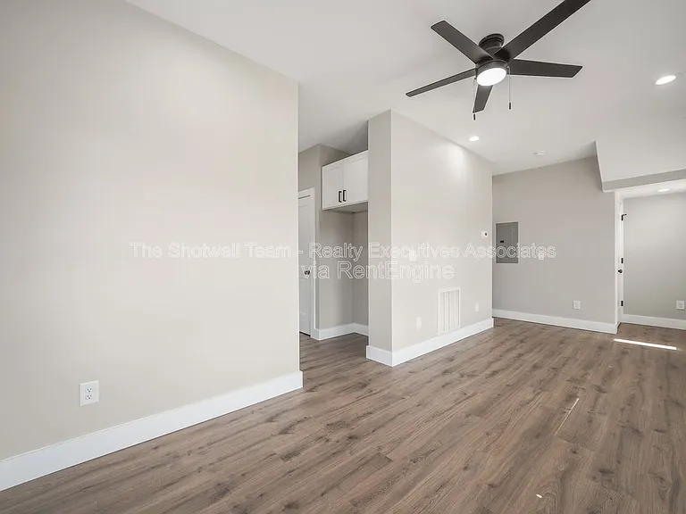2711 Tarleton Ave — Photo 15