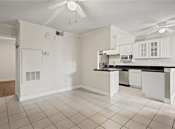 5th image of 4800 Pontchartrain Dr APT 5