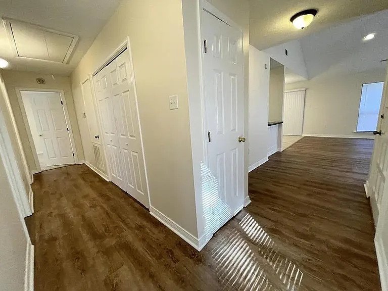 129 Mead Ct — Photo 7