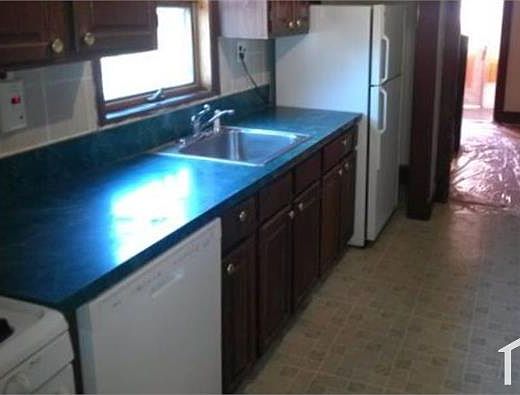 2nd image of 500 Palisade Ave #2