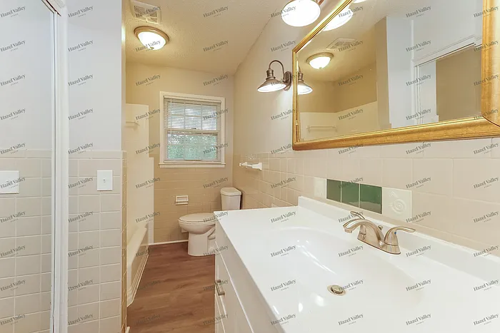 4221 S Union Ave — Photo 10
