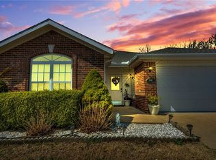 541 Spicewood Trl, Centerton, AR 72719