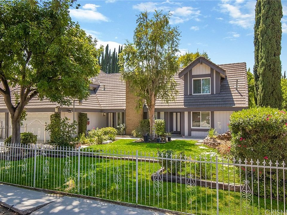 1st image of 8353 Capistrano Ave