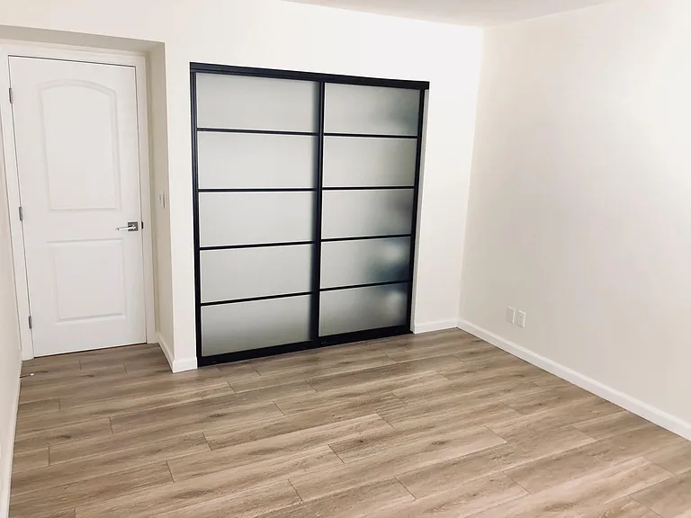 1612 S Bundy Dr #4 — Photo 6